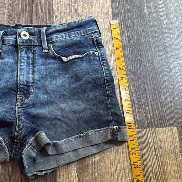 Levi's Denizen Juniors Blue Denim High Rise Shortie Shorts Roll Cuff Size 7 - Picture 6 of 10